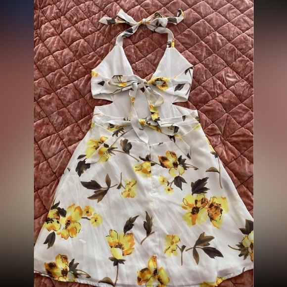 Revolve Floral Dress - Picture 3 of 3